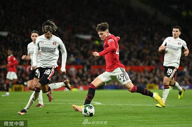 字母哥回应昨天发文表示想参加扣篮大赛：我孩子发的.